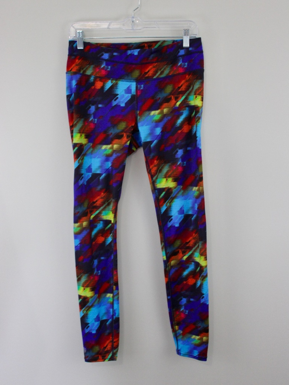 Athleta Multicolor Abstract Print Leggings with Zip Pocket Size M